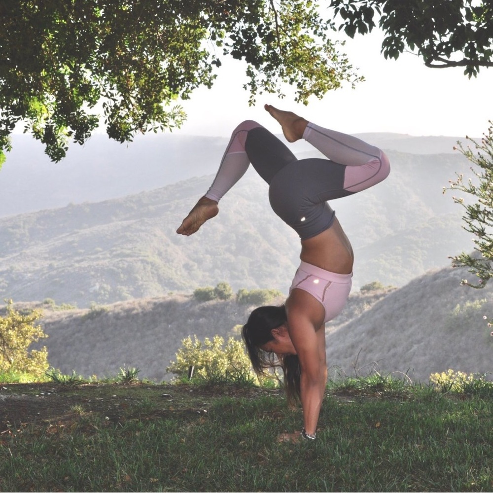 Fabletics Zone High-Waisted Legging